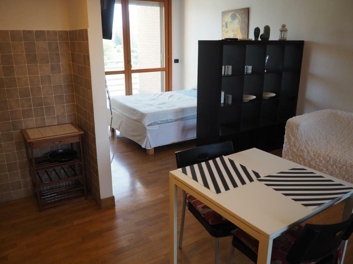 Porta Di Appartement *